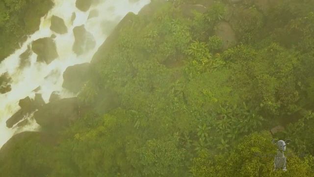 Bolaven Plateau, Laos - Drone adventures at Tad Fane falls (with hike group) смотреть онлайн