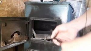 Как быстро растопить печь углем.