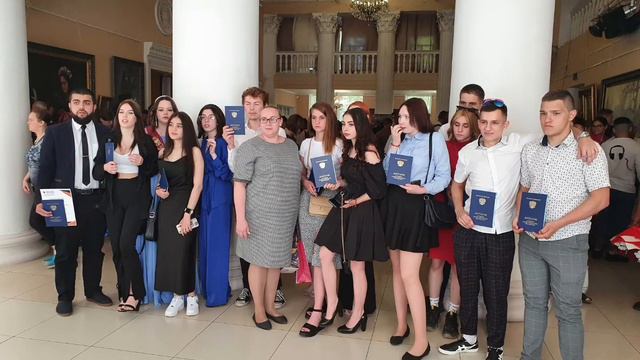 Выпускной Ильи. Колледж. 2022г Квалификация юрист. смотреть онлайн