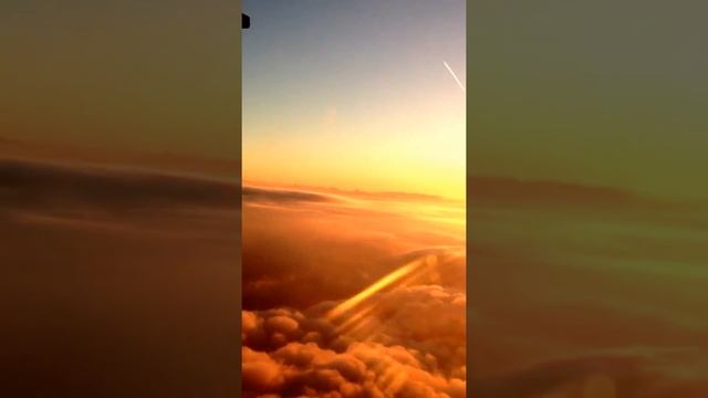 Beautiful approach to BGY (Bergamo Airport) смотреть онлайн