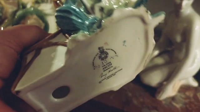 Давно хотела посетить эту АНТИКВАРНУЮ ГАЛЕРЕЮ-МАГАЗИН и вот я здесь...