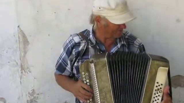 Баянист на ул. Козлова (Керчь) смотреть онлайн