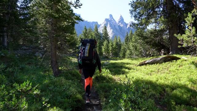 MOST BEAUTIFUL PLACE IN WYOMING? | BACKPACKING the WIND RIVER RANGE | Cirque of the Towers смотреть онлайн