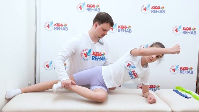 Продвинутый уровень в планке. Исходное положение - на боку. смотреть онлайн