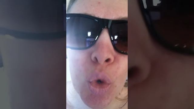 Матовая помада-эликсир Джордани Голд от Орифлэйм.Реальный отзыв. смотреть онлайн