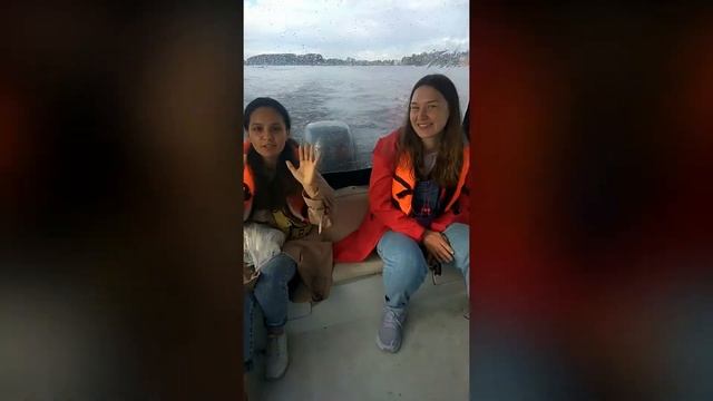 Прогулка по Волге на катере смотреть онлайн