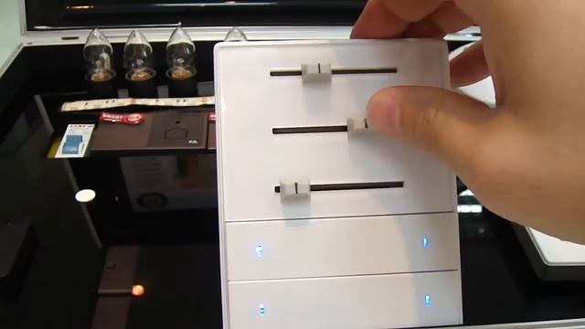 Simple and Easy to use dimmer switch by sliders and buttons by Smart-BUS G4 Home Automation смотреть онлайн