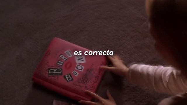 Mean Girls | Gwen Stefani — Hollaback Girl [Letra en Español] смотреть онлайн