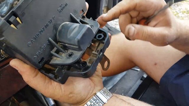 Ремонт селектора АКПП MERCEDES 210 смотреть онлайн