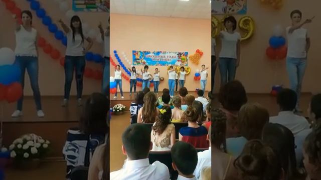 Флешмоб мам на выпускной смотреть онлайн
