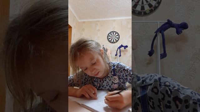 # Всем привет! Сегодня я нарисовал мороженое🍨 и секретный рисунок🤫, смотри чтобы узнать кто он! смотреть онлайн