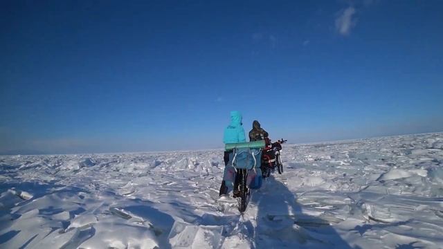 Велопоход "По льду Байкала на Святой Нос". Поле торосов. смотреть онлайн