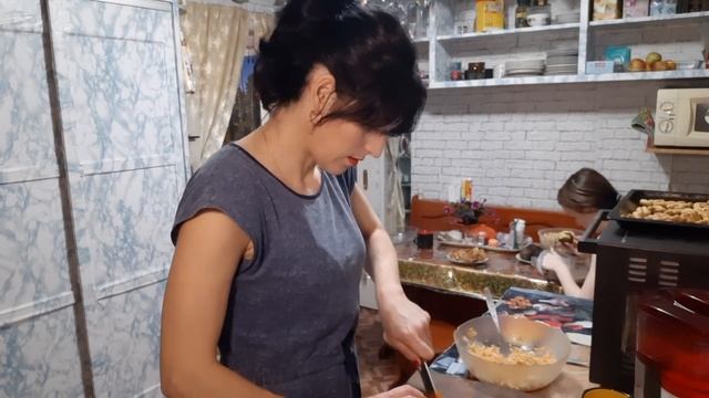 VLOG. Готовлю ужин//КАРТОШКУ ПО ФРАНЦУЗСКИ//САЛАТ ВИНЕГРЕТ//31.01.22г