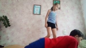 Йога Челлендж с сестрой! Ixail