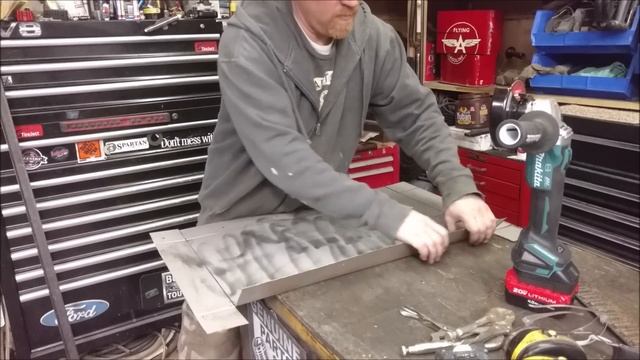 Filing Cabinet converted to Tool Box Rolling Chest смотреть онлайн