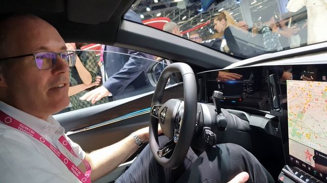 Interview the Man behind New RENAULT Multimedia System | Austral, Megane EV смотреть онлайн