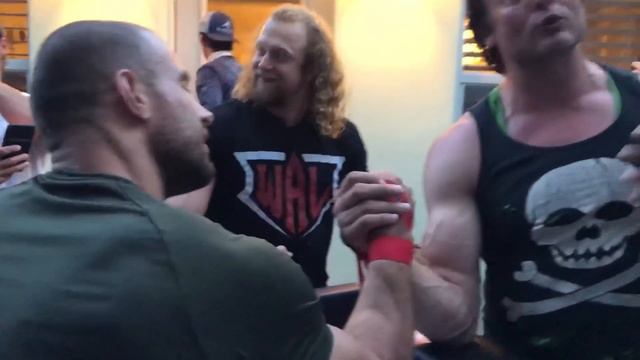 ANDREI SHARK Vs DEVON LARRATT ARMWRESTLING TRAINING #armwrestling #larratt