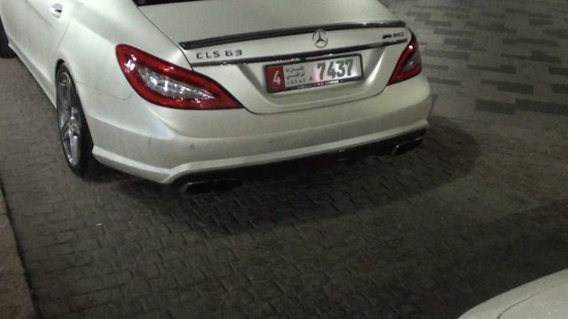 awesome perl matte white CLS 63 AMG Mercedes-Benz - Dubai Marina смотреть онлайн