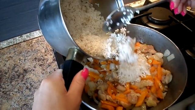 Плов с Курицей На Сковороде! Рис с Курицей и Овощами! смотреть онлайн