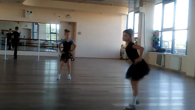 Бальные танцы Джайв дети 5-7 лет, тренировка !!!! смотреть онлайн
