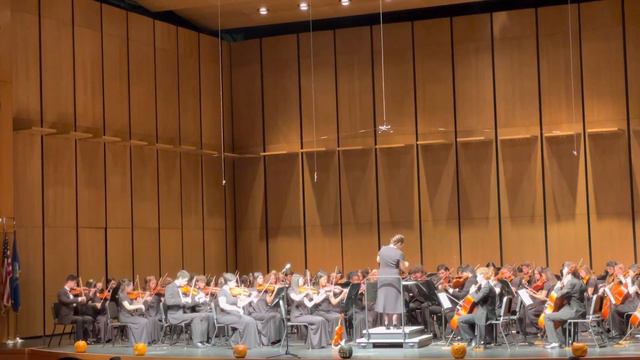Greenwich High School Orchestra 2022 performs Fright Night смотреть онлайн