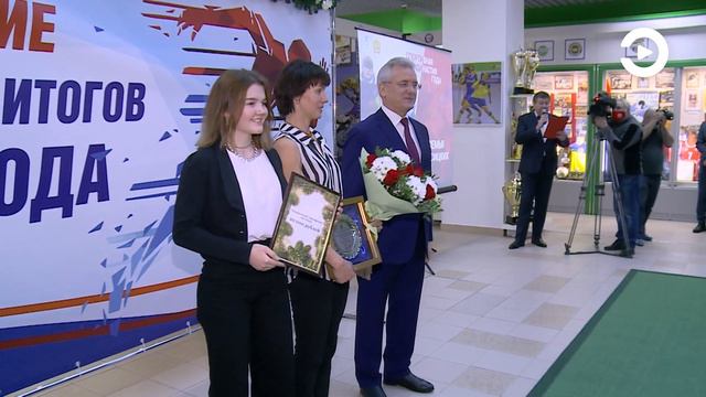 Во дворце спорта «Воейков» подвели спортивные итоги года смотреть онлайн