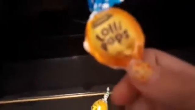 Пробуем 2 пачки чипсов , и укладываем вкус чупиков? смотреть онлайн