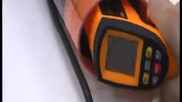 Видео Тестирование на саморегуляцию обычной термопленки и саморегулирующейся смотреть онлайн