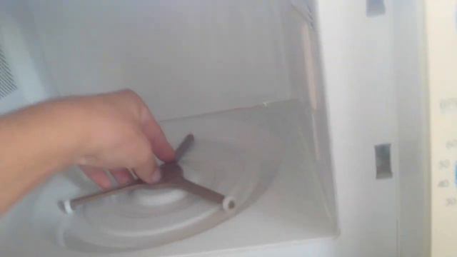 микроволновым LG работает отлично, работает, нагревает нормально. готово.. смотреть онлайн