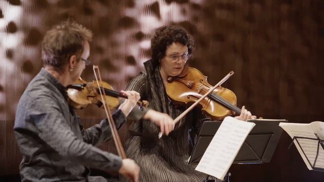 Ludwig van Beethoven: Streichtrio op. 3 | Daniel Sepec / Tabea Zimmermann / Jean-Guihen Queyras смотреть онлайн