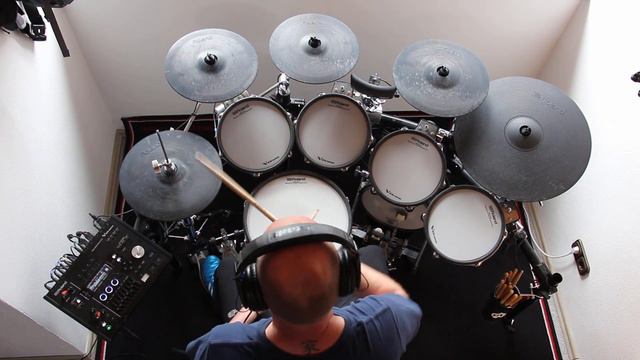 #38 Rammstein - Giftig (Drum Cover) смотреть онлайн
