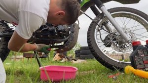 ЗАМЕНА МАСЛА В ДВИГАТЕЛЕ НА МОТОЦИКЛЕ RACER RC250(РЭЙСЕР) ЭНДУРО, ЗАНЯЛО ВСЕГО 10 МИНУТ