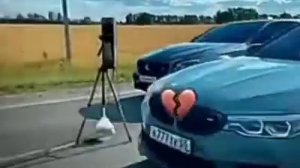 БМВ против Мерседес гонка