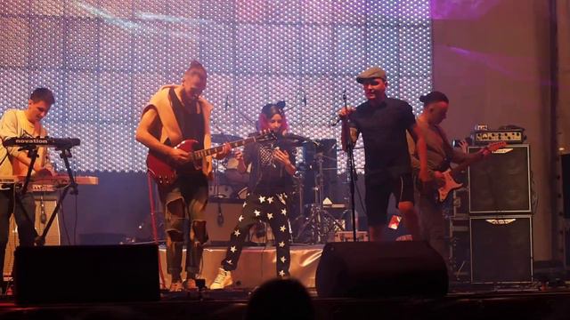 ДМЦ - Дети на парапете смотреть онлайн