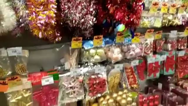 Новогодний декор в магазине Стройландия. смотреть онлайн