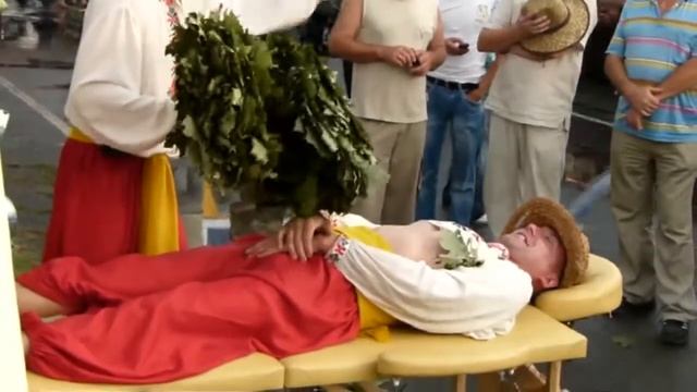 Компания Эльф представляет:Веселые банщики на ярмарке смотреть онлайн