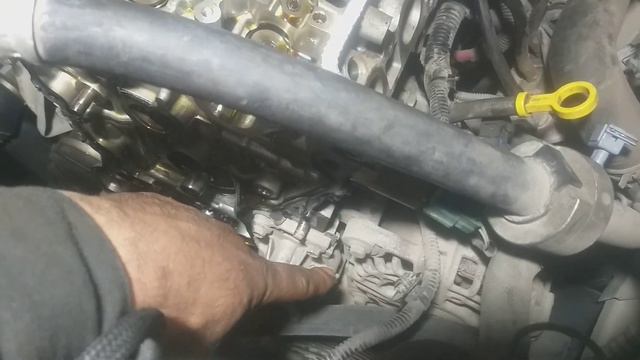 Как снять секретный болт ГБЦ Lada XRAY смотреть онлайн