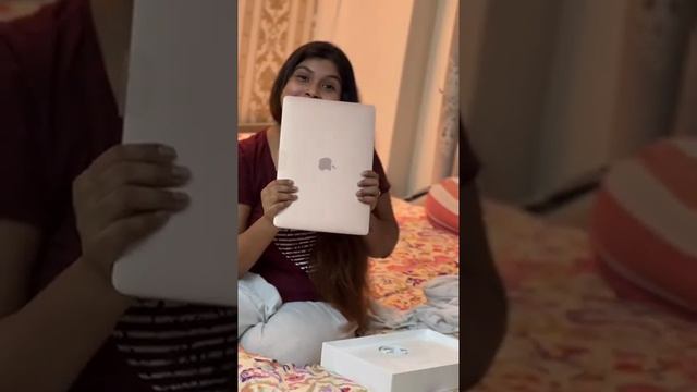 Apple MacBook Air M1 Unboxing Wife’s Pre Birthday Gift