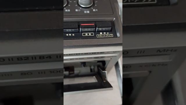 Редчайшая телемагнитола Hitachi C6-641 (1) смотреть онлайн