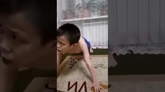 250 отжиманий. 2 класс.? смотреть онлайн