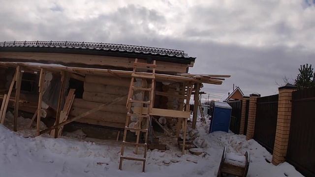 Крыша и отделка на доме и бане из кедра смотреть онлайн