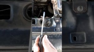 Не открывается капот ваз 2114