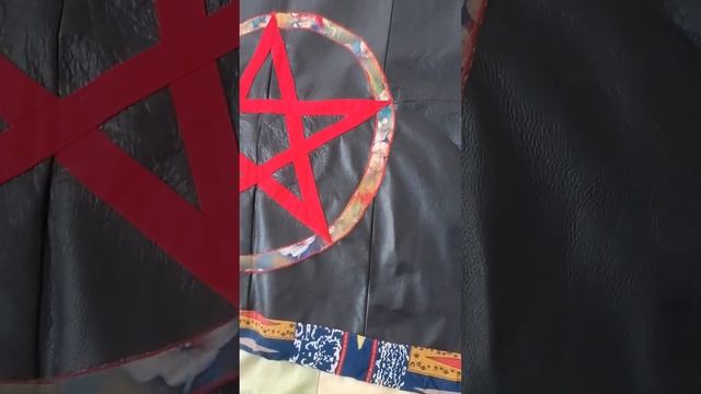 ПРОДОЛЖАЮ ПРИНИМАТЬ ПОДАРКИ. смотреть онлайн