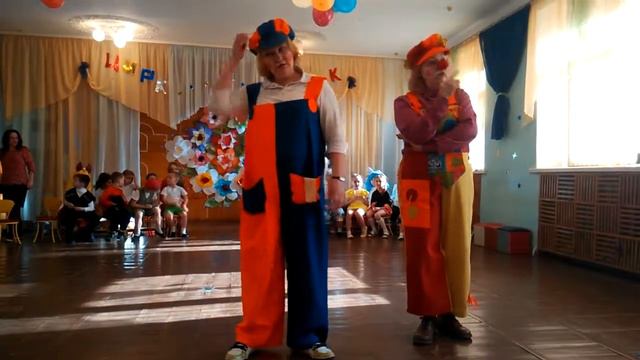 Утренник ЦИРК часть 3 смотреть онлайн