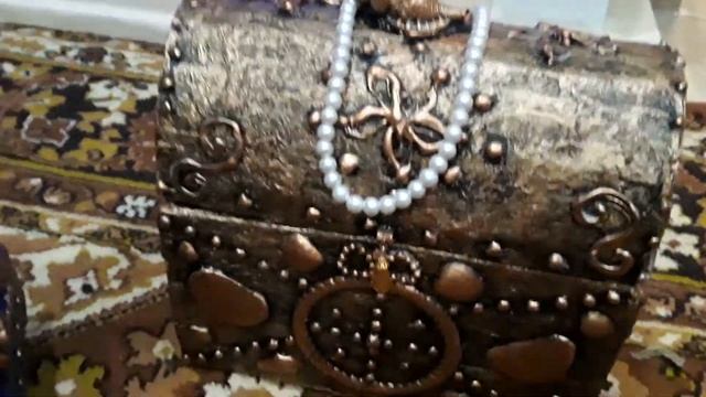 Поделки своими руками в подарок.Красивая шкатулка, ларец для украшений и бычок символ года!! смотреть онлайн