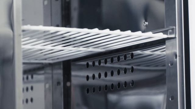 Холодильный стол из зеркальной нержавеющей стали от завода Финист смотреть онлайн