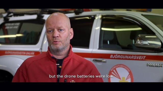 How A Drone Saved a Lost Man on The Mountains of Iceland смотреть онлайн