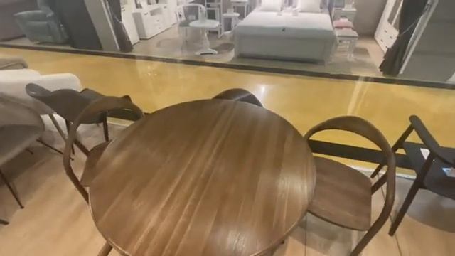 Стол ЛЕЙПЦИГ и стулья ЛУГАНО в тоне Терра смотреть онлайн