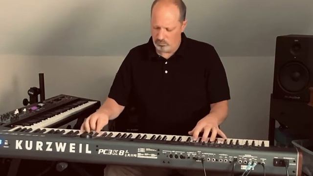 Just a little jam using the kurzweil pc3k8 and the Roland vr-09 смотреть онлайн