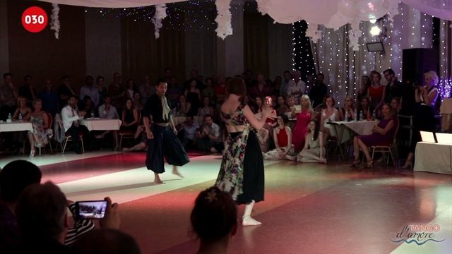 Emilio Cornejo and Maria Moreno – Vieja danza querida – Chacarera смотреть онлайн